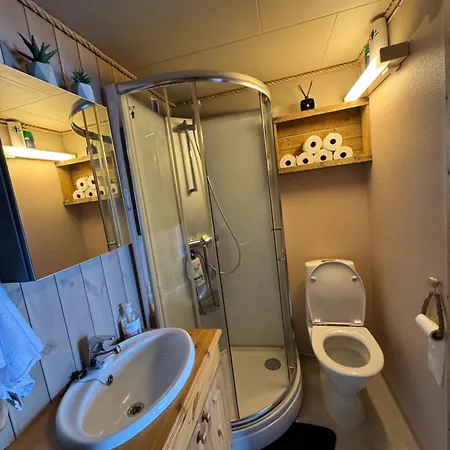 Villa Rauvassgarden, Romslig, 5 Sov, Kjokken, Wifi