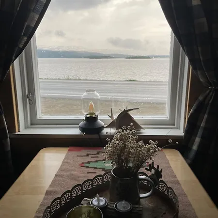 Villa Rauvassgarden, Romslig, 5 Sov, Kjokken, Wifi