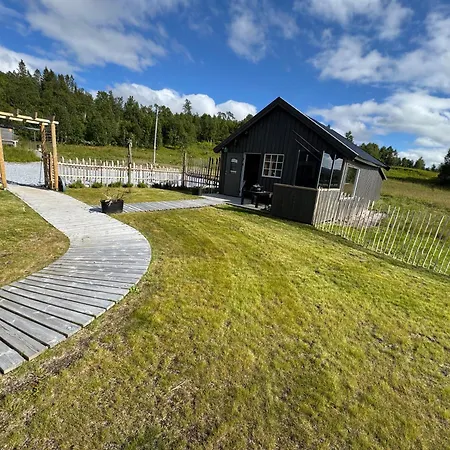 Rauvassgården, Romslig, 5 Sov, Kjøkken, Wifi * Raudvatnet
